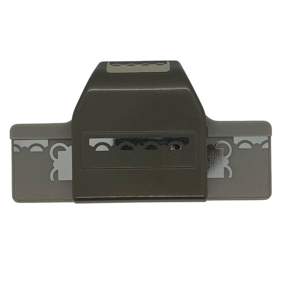 Stampin Up Scallop Border Edge Trim 1/4" Slim Lever Paper Punch L0521 - Picture 1 of 3